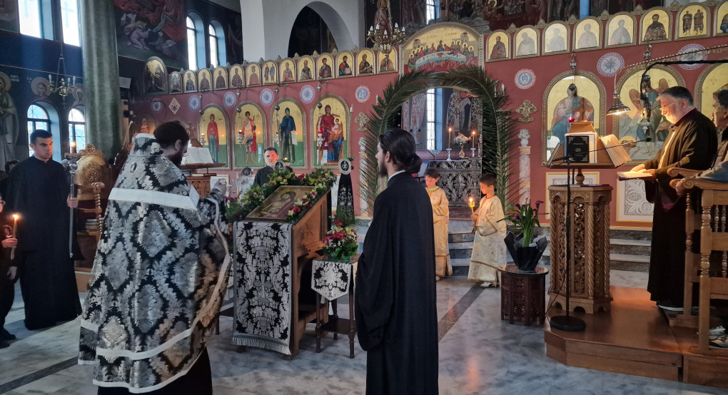 Με κατάνυξη ξεκίνησαν οι Ακολουθίες του Νυμφίου στον Ιερό Ναό Αγίου Αντωνίου Αριδαίας