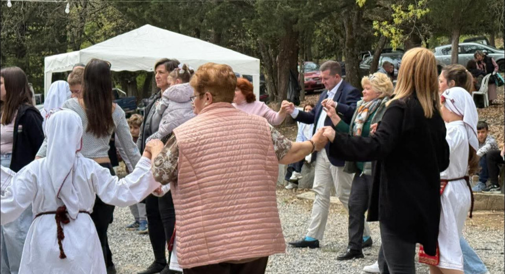 Ζωοδόχος Πηγή: Με κατάνυξη και ζωντανή παράδοση ο εορτασμός στη Δροσιά