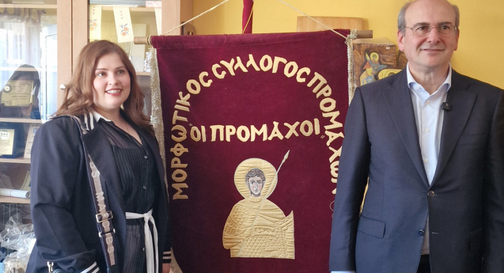 Ο Κωστής Χατζηδάκης στους Προμάχους με σεβασμό στην παράδοση