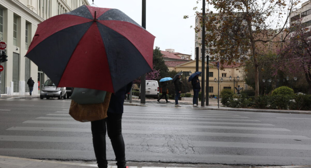 Καιρός: Από άνοιξη φθινόπωρο - Καταιγίδες και πτώση της θερμοκρασίας