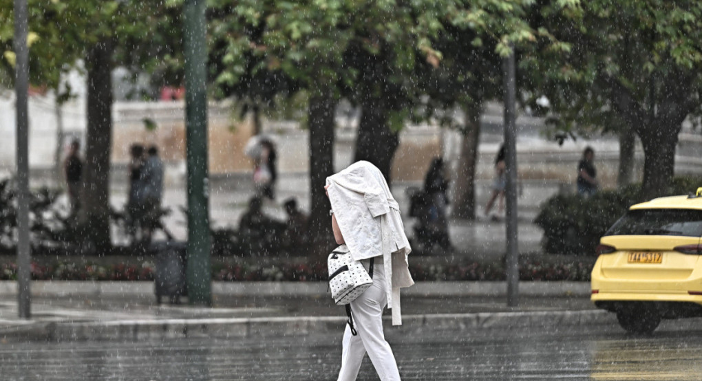Καιρός: Σε ποιες περιοχές θα έχει έντονες βροχές σήμερα - Συνεχίζει την επέλασή της η αφρικανική σκόνη