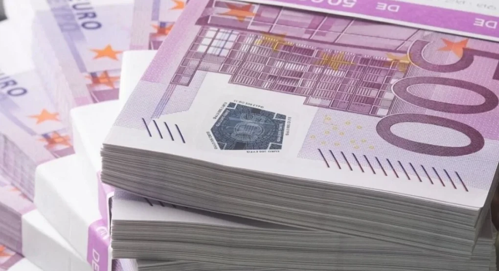 Η Ελλάδα παύει να είναι η πιο χρεωμένη χώρα της Ευρωζώνης, η Ιταλία αναμένεται στην πρώτη θέση έως το τέλος του έτους