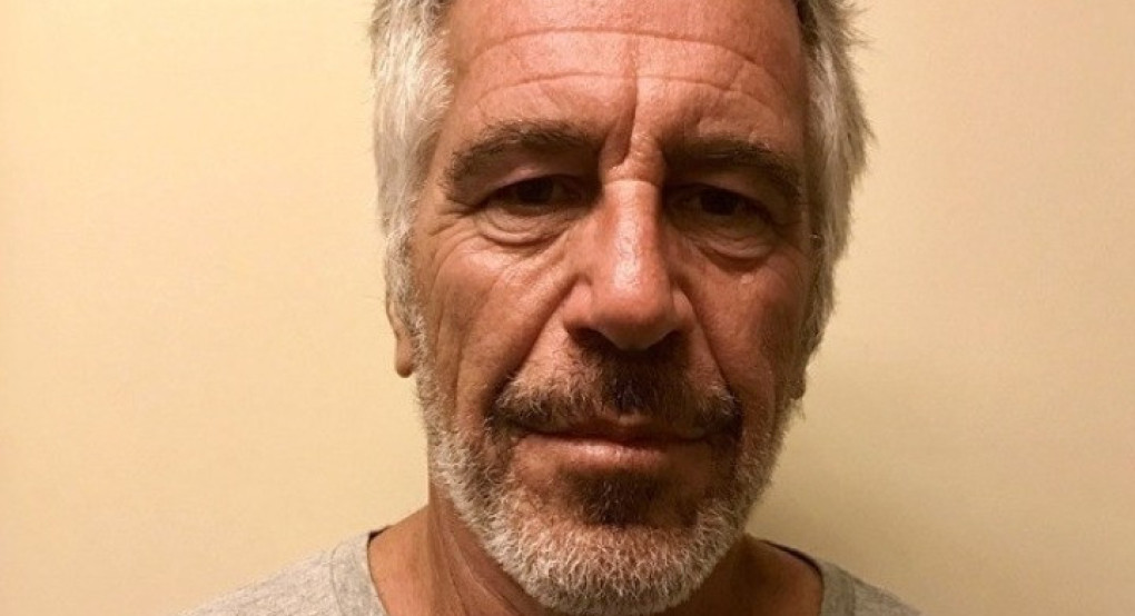 Η οικογένεια της Βιρτζίνια Τζιούφρε προτρέπει τον βασιλιά Κάρολο να συναντηθεί με θύματα του Τζέφρι Έπστιν