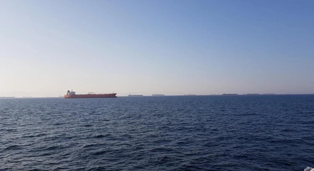 Δύο τάνκερ προσπάθησαν να περάσουν τα Στενά του Ορμούζ και δέχθηκαν πυρά από τους Φρουρούς της Επανάστασης