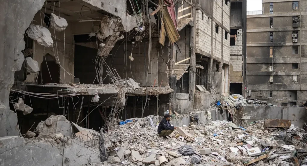 Ο στρατός του Ισραήλ συνεχίζει τις κατεδαφίσεις στον νότιο Λίβανο εν μέσω κατάπαυσης του πυρός