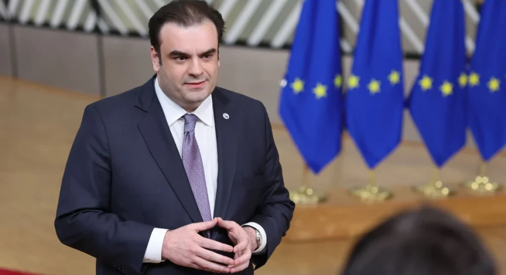 Το υπερπλεόνασμα ανοίγει παράθυρο για νέα μέτρα στήριξης, οι δύο παράγοντες που θα κρίνουν το τελικό πακέτο