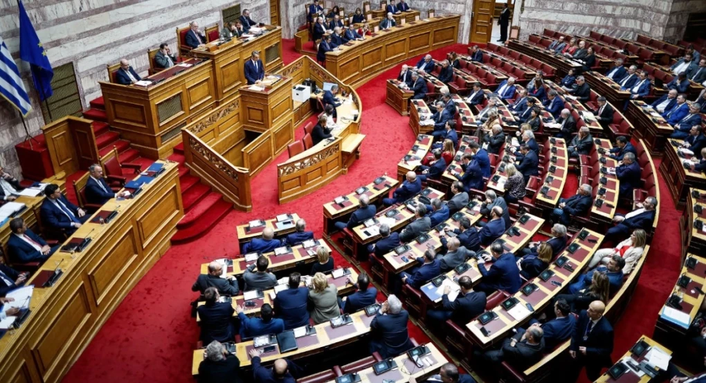 Οι παρεμβάσεις για να μαζευτεί η τάση «αντάρτικου» στις άρσεις ασυλίας για τον ΟΠΕΚΕΠΕ: Τα τηλεφωνήματα και το μήνυμα του Μαξίμου