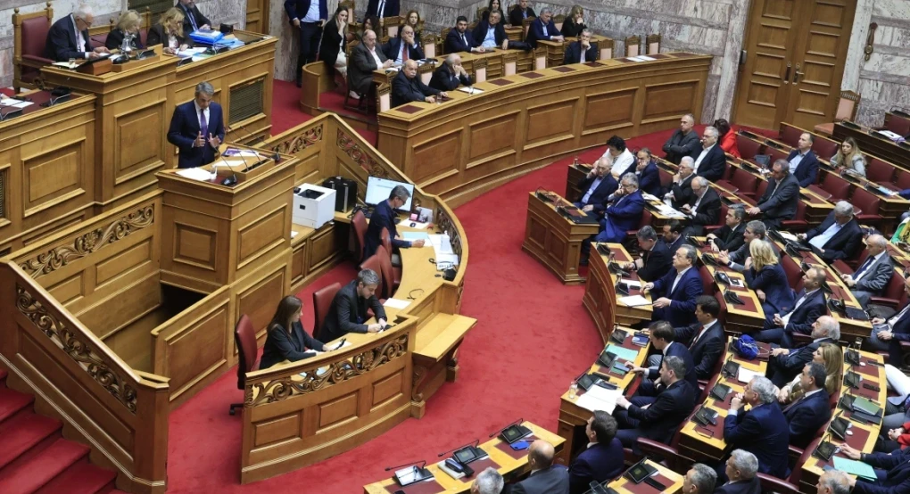 Ο Μητσοτάκης στέλνει μήνυμα στους βουλευτές της ΝΔ για τις άρσεις ασυλίας, αλλά έρχεται κύμα διαφοροποιήσεων