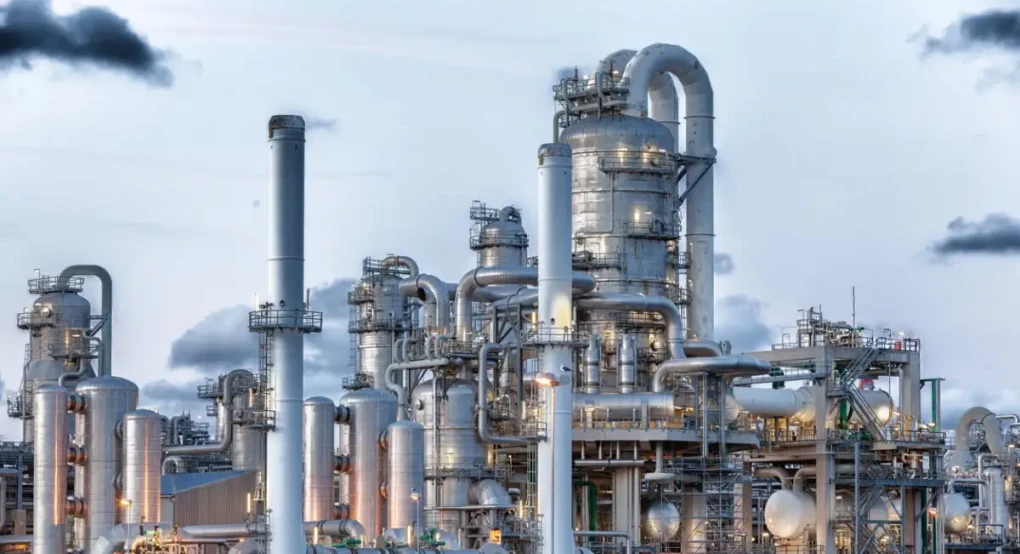 Πετρέλαιο: «Κατρακυλούν» οι τιμές μετά την είδηση της συμφωνίας εκεχειρίας