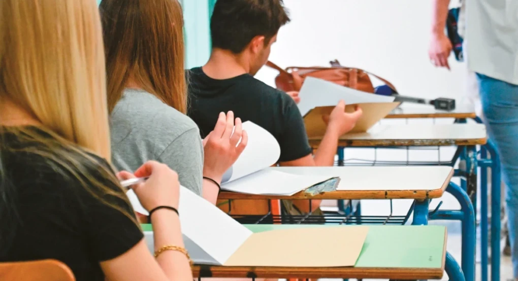 Αντίστροφη μέτρηση για τη λήξη των μαθημάτων και την έναρξη των Πανελλαδικών