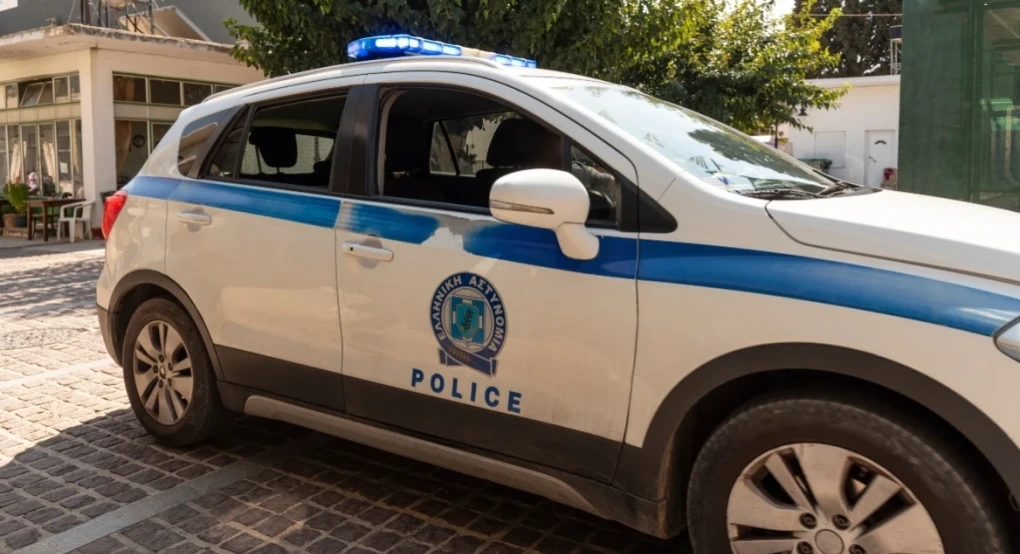 Θεσσαλονίκη: Απατεώνες έκλεψαν 100.000 ευρώ από ηλικιωμένη που τα είχε θαμμένα στον κήπο της