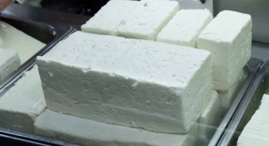 ΕΦΕΤ: Νέες διευκρινίσεις για την ανάκληση φέτας λόγω λιστέρια – Τι να προσέξετε