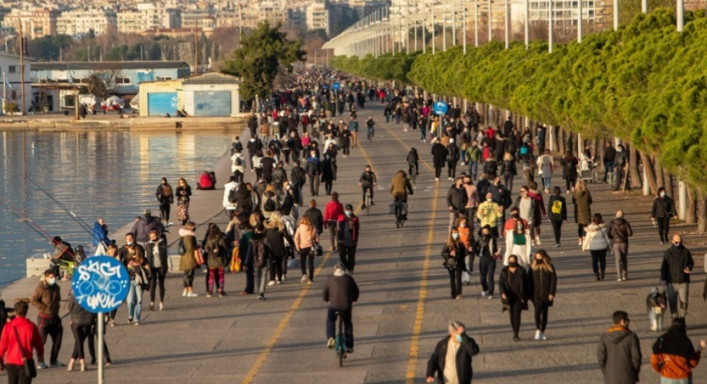 Σοκάρει έρευνα της Eurostat: Πόσοι Έλληνες θα έχουν μείνει το 2100