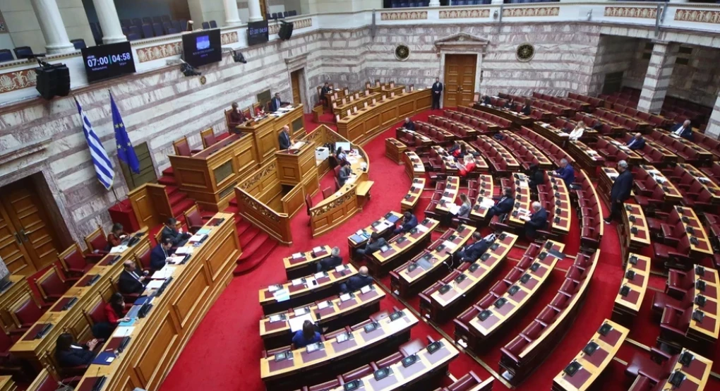 Εκρηκτικό κλίμα αναμένεται στη Βουλή: Υποκλοπές και ΟΠΕΚΕΠΕ φέρνουν σφοδρή σύγκρουση