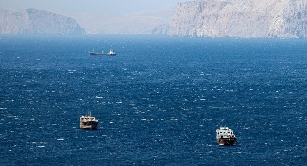 Τα Στενά του Ορμούζ θα είναι κλειστά μέχρι την άρση του αποκλεισμού των ΗΠΑ