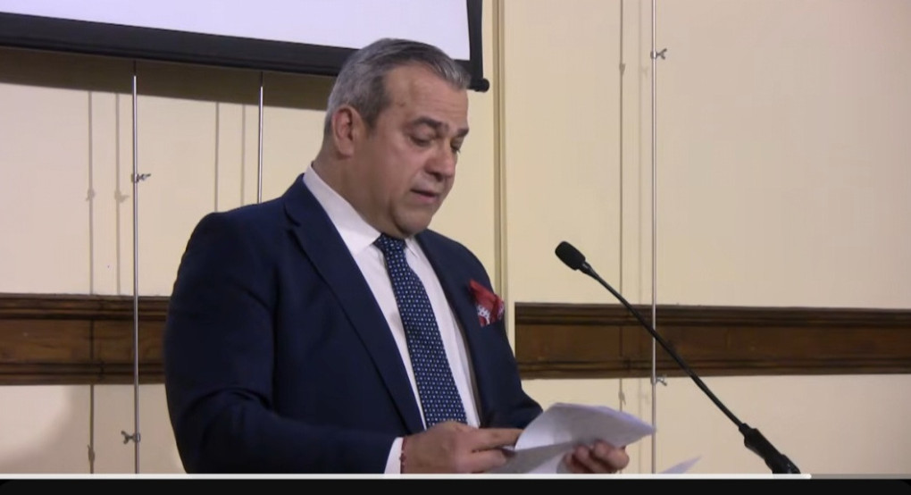 Αιχμηρή παρέμβαση από τον Τάκη Γιώγα: «Ωραίο το σκηνικό, αλλά η πραγματικότητα διαφέρει»