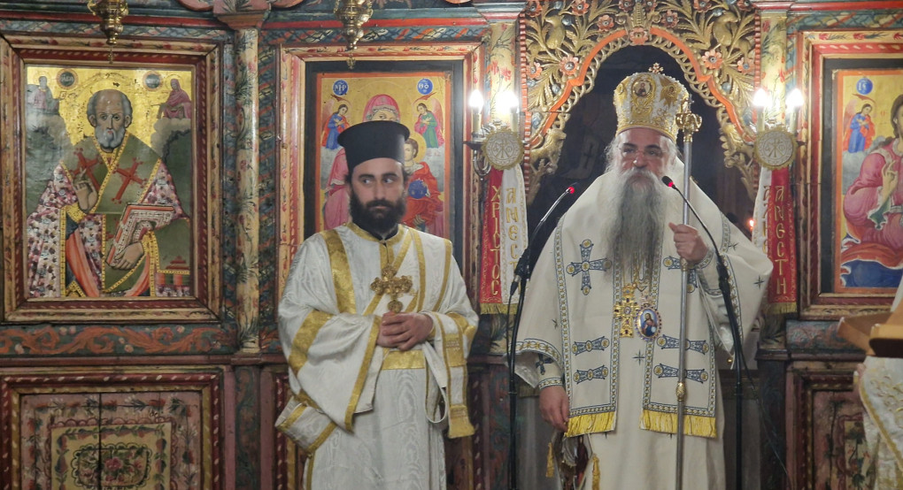 Ιστορική ημέρα στον Αρχάγγελο Αλμωπίας – Αρχιερατική Θεία Λειτουργία μετά από δεκαετίες
