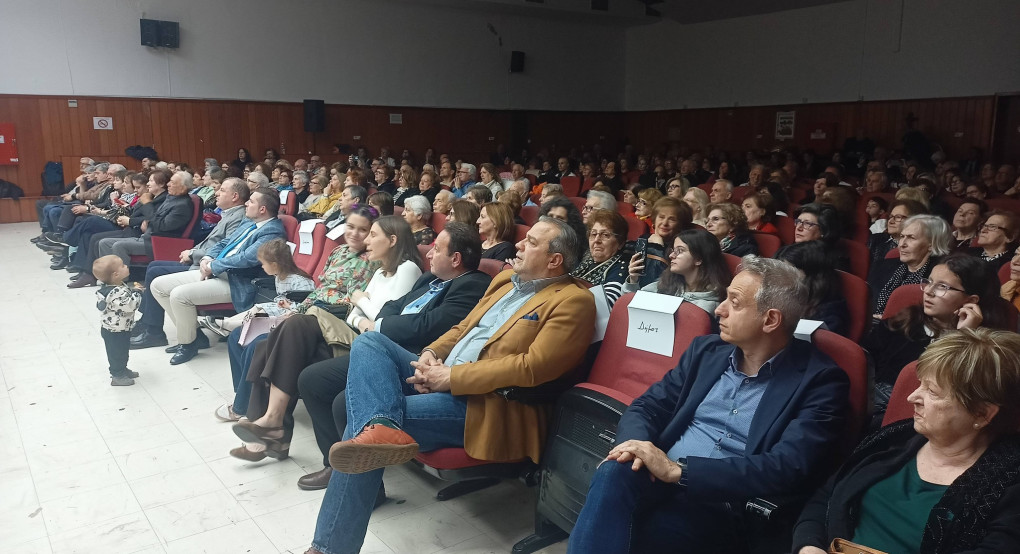 ΦΣΕ «Μέγας Αλέξανδρος»: Μια μαγευτική χορωδιακή βραδιά αφιερωμένη στις ανθισμένες κερασιές γέμισε την Έδεσσα μουσική και συγκίνηση