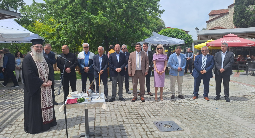Με λαμπρότητα τα εγκαίνια της "3ης Γιορτής Λουλουδιών" στα Γιαννιτσά