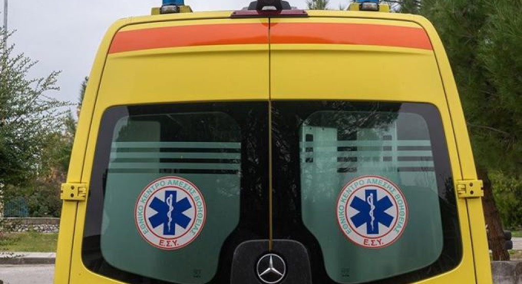 Θεσσαλονίκη: Σε σοβαρή κατάσταση 45χρονη - Λύθηκε το χειρόφρενο του αυτοκινήτου της και την παρέσυρε