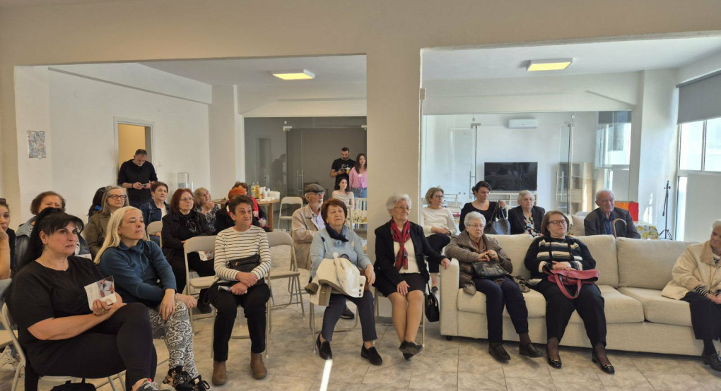 Εργαστήρι αγγειοπλαστικής αφιερωμένο στη Μητέρα