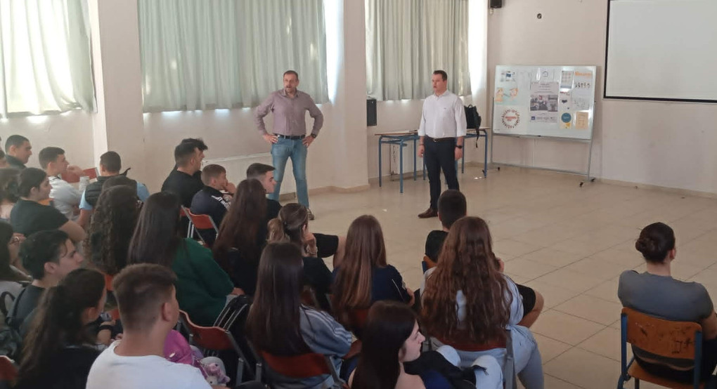 Συνεχίζεται η καμπάνια ενημέρωσης σε σχολεία του Δήμου Πέλλας για το Δημ. Συμβούλιο Νέων