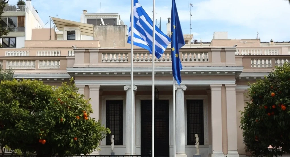 Μαξίμου: Τέλος στα σενάρια για πρόωρες εκλογές