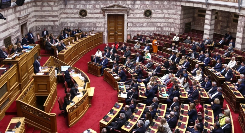 Κυβέρνηση και ΠΑΣΟΚ σε μετωπική με φόντο το «όχι» για Προανακριτική και τις επιφυλάξεις για Εξεταστική