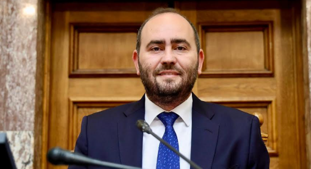 Λάκης Βασιλειάδης: Κέντρο Ημέρας Ολικής Φροντίδας Ψυχικής Υγείας με Κινητά Κλιμάκια για Άτομα με Άνοια / Alzheimer και Συναφείς Διαταραχές στην Πέλλα