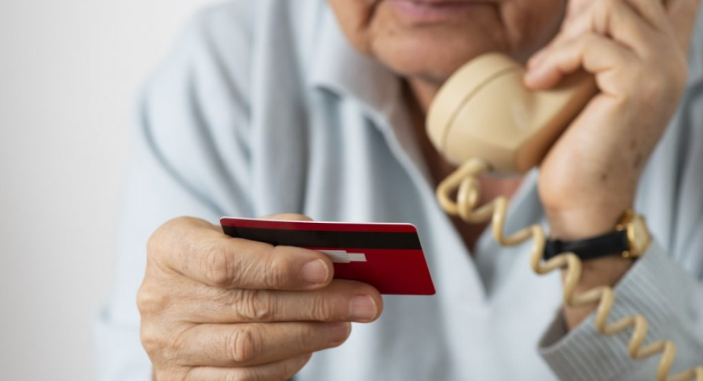 Δαμιανό: Η απάτη πάει... σύννεφο! / Θερίζουν οι "τηλεφωνικές" σε όλο τον Δήμο Πέλλας