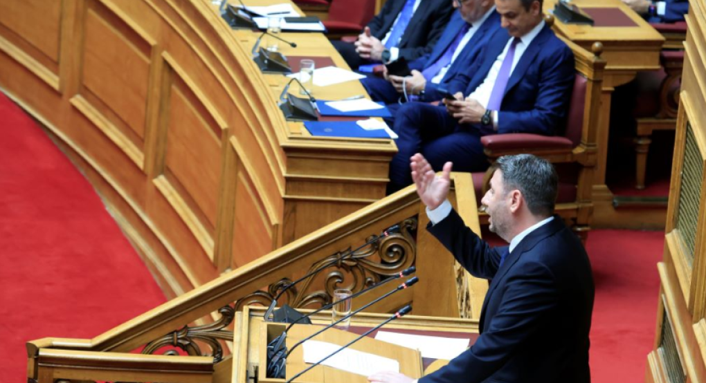 Η βόμβα του Ανδρουλάκη: Έχει κρατήσει τα μηνύματα στο κινητό του