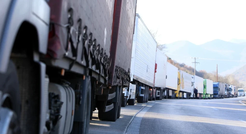 Μπλόκο στο λαθρεμπόριο με GPS και δορυφορική παρακολούθηση φορτηγών
