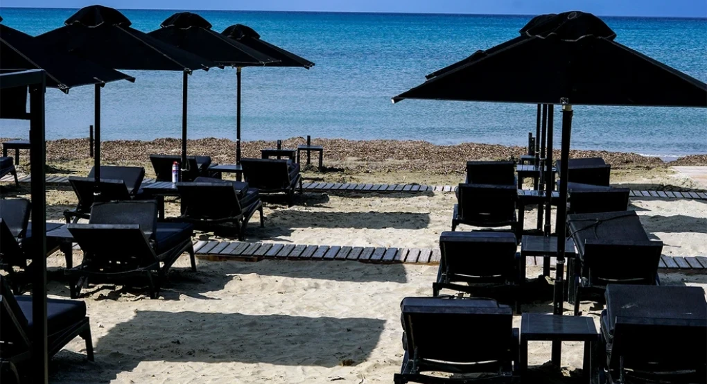 «Πόλεμος» για μια ξαπλώστρα: Τα ξενοδοχεία αλλάζουν πολιτική μετά το περιστατικό με την αποζημίωση στον Γερμανό τουρίστα
