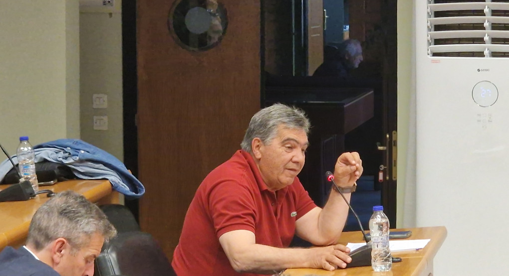 Χρήστος Χουρσόγλου στο Δημοτικό Συμβούλιο Αλμωπίας: «Πότε θα πληρωθούν τα κεράσια από τους περσινούς παγετούς;»