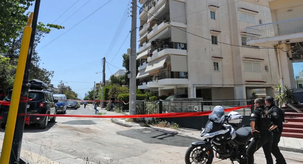 Πέθανε και η δεύτερη 17χρονη μαθήτρια που έκανε τη βουτιά θανάτου από πολυκατοικία στην Ηλιούπολη