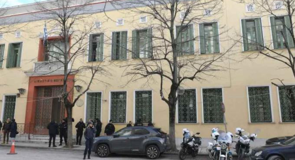 Θάνατος 10χρονου στις Σέρρες: Ελεύθερη με όρους η 43χρονη - Τι είπε για το καλώδιο στο κανάλι