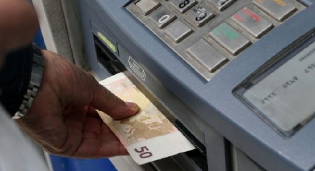 Βρούτσης: «Από 15 Απριλίου το επίδομα των 800 ευρώ στους λογαριασμούς»