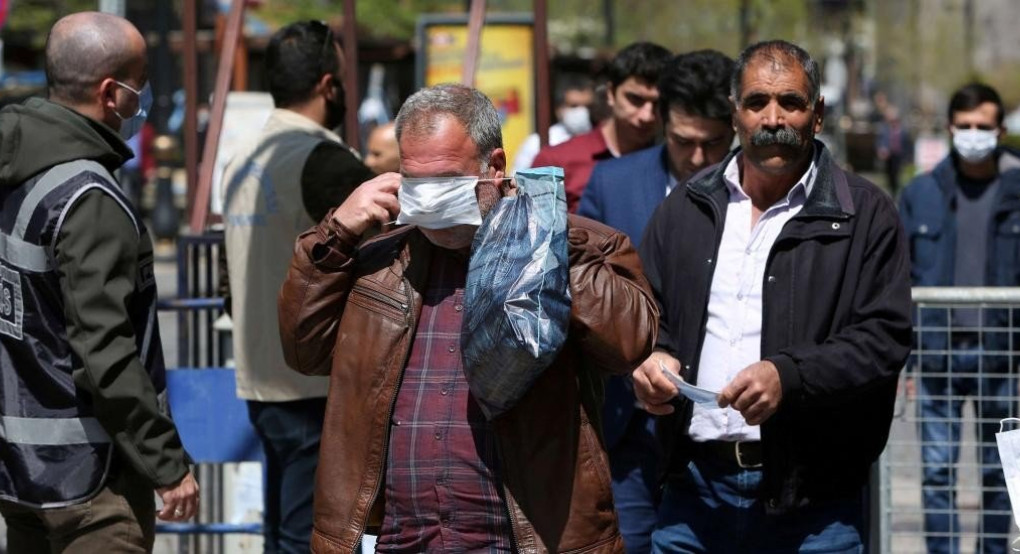 Η πανδημία οδηγεί την Τουρκία σε πολιτική πόλωση