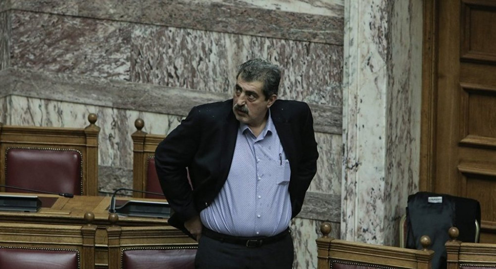 Σάλος με ανάρτηση Πολάκη που έδινε οδηγίες προστασίας από τον κορωνοϊό με… fake news!