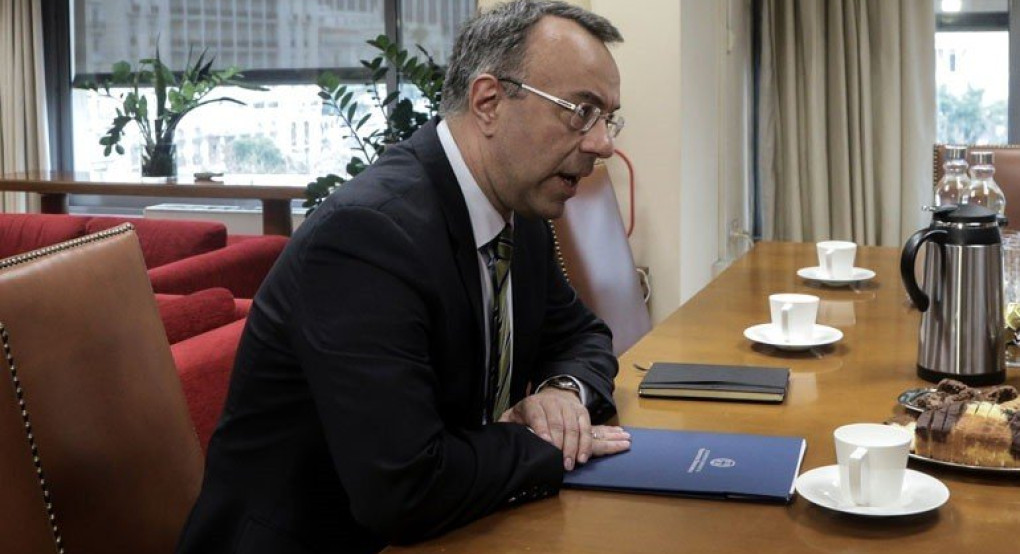 Σταϊκούρας: Τα κρατικά ταμεία αντέχουν για 2-3 μήνες χωρίς να πειραχτεί το μαξιλάρι ασφαλείας