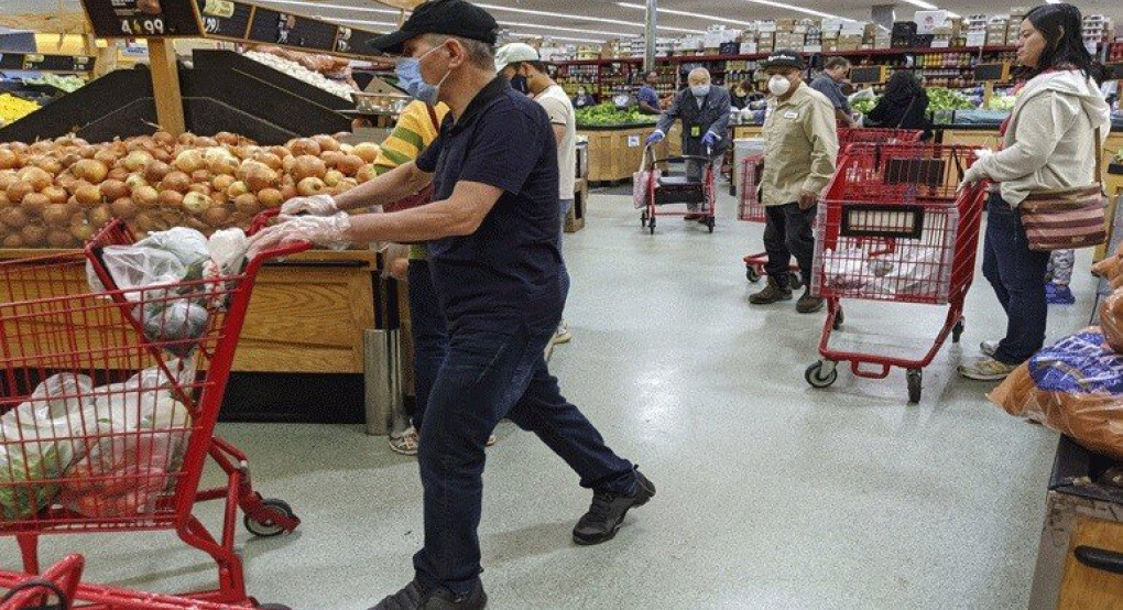 Σλοβενία: Με ταυτότητα θα πηγαίνουν για ψώνια όσοι είναι άνω των 65 ετών