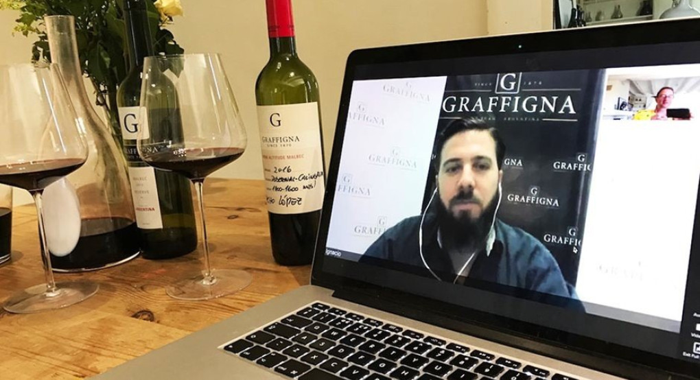 Virtual Wine Tastings ενώνουν τον κόσμο του κρασιού την εποχή της απομόνωσης
