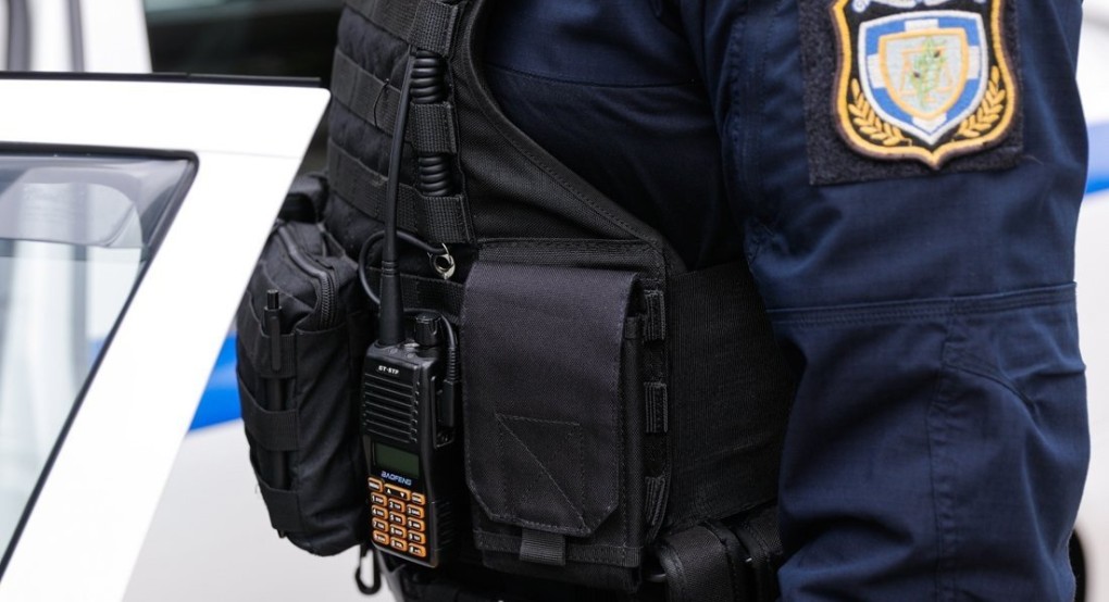 Σε καραντίνα αστυνομικός μετά από επαφή με ασθενή με κορωναϊό