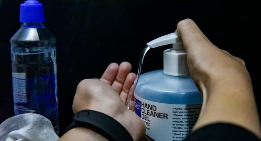 Κορωνοϊός: Απαγορεύεται η εξαγωγή απολυμαντικών