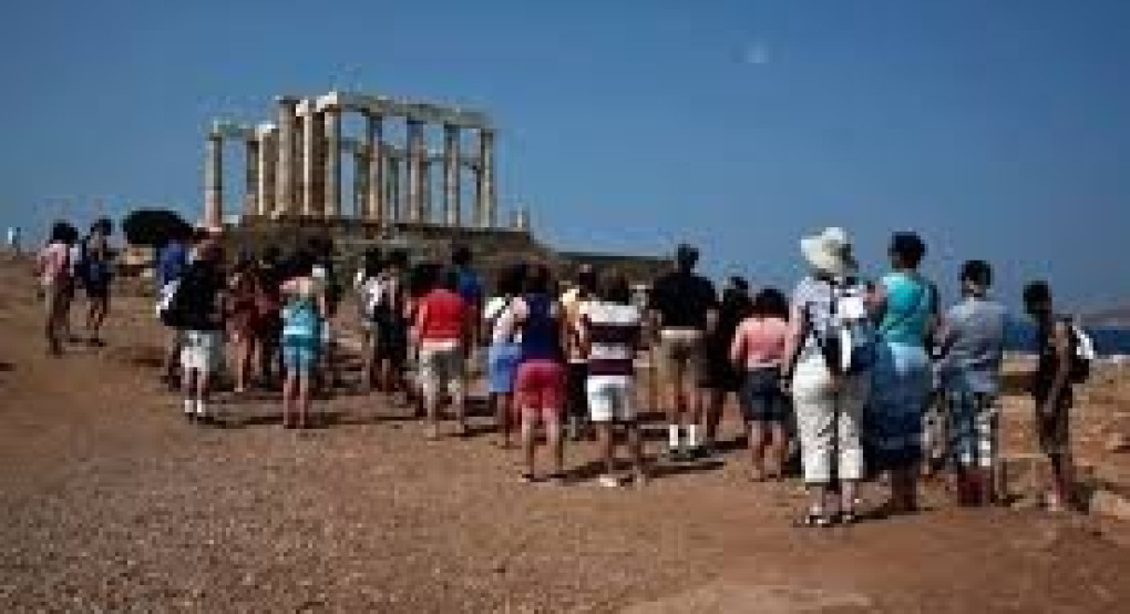 Συνολική ένταξη των ξεναγών στα μέτρα στήριξης