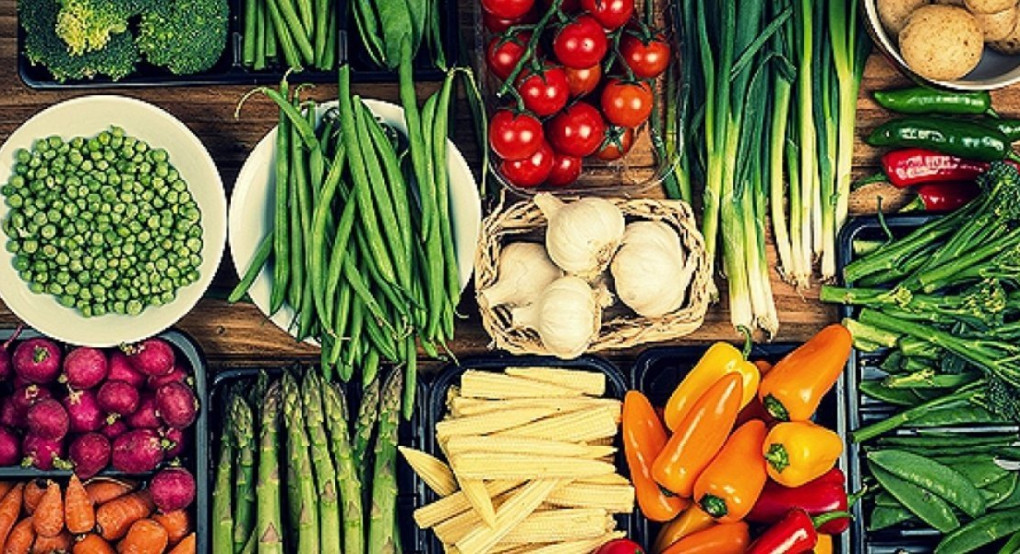 «Εκτοξεύτηκαν» οι τιμές των φρούτων και των λαχανικών - Ποια έχουν αύξηση ως και 200%