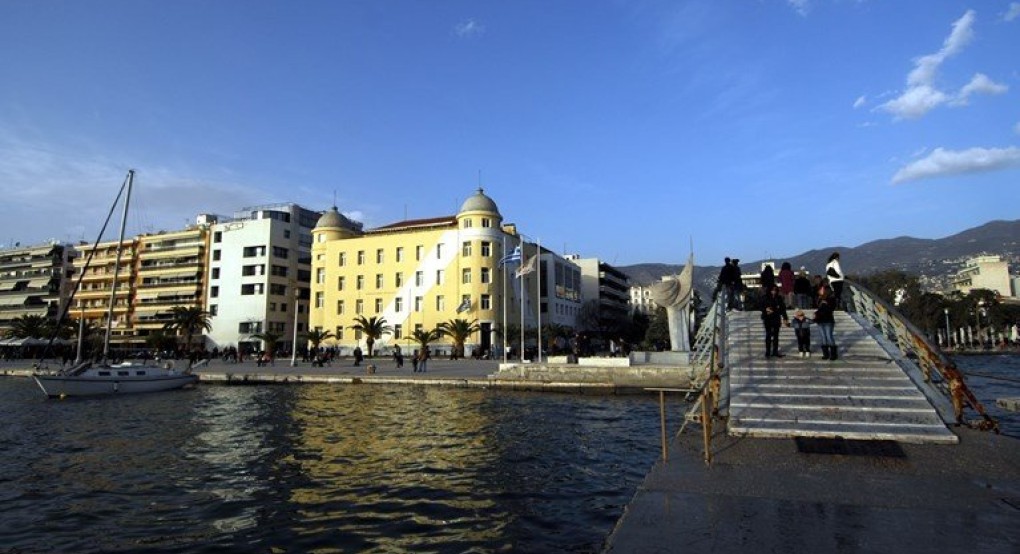 Κλείνει και η παραλία του Βόλου μετά τον συνωστισμό του περασμένου Σαββατοκύριακου