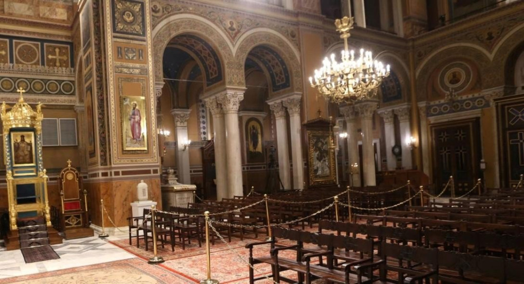 Παρέμβαση εισαγγελέα για τους ιερείς που κοινώνησαν παράνομα πιστούς ζητά ο Χαρδαλιάς