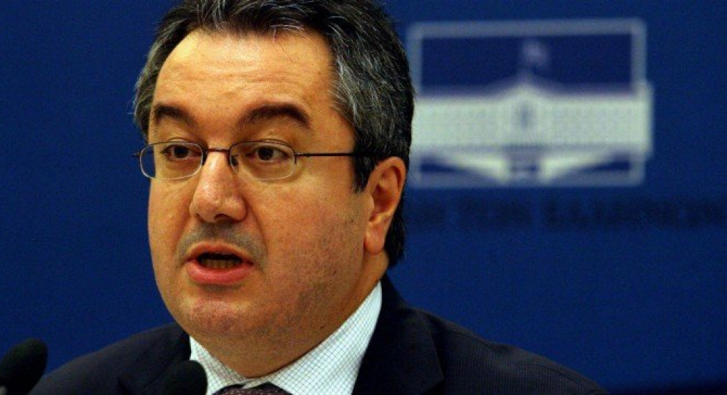 Κορωνοϊός – Μόσιαλος: Προβληματισμός για το άνοιγμα των σχολείων – Τα μέτρα πρέπει να κρατήσουν 10-12 εβδομάδες