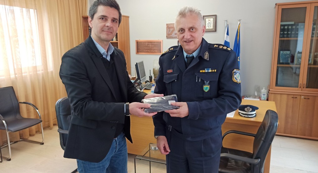 TERMINAL A.B.E.E:Προσφορά μασκών στην Αστυνομική Διεύθυνση Πέλλας 